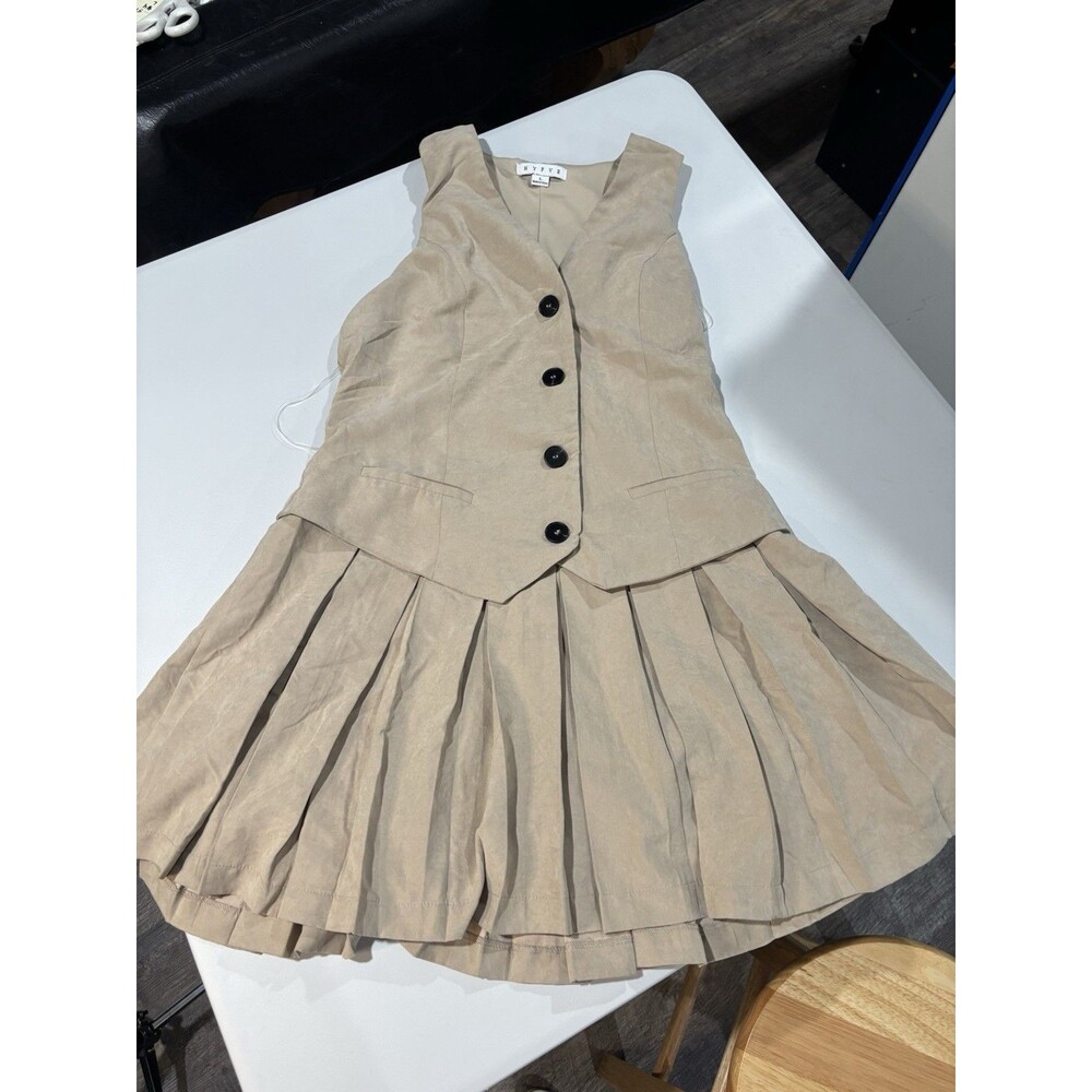HYFVE Women’s L Beige Solid V-Neck Sleeveless Button Front Lined Mini dress